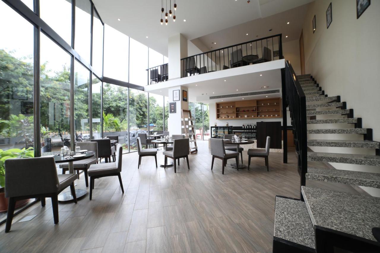 The Vern At Blvd Nashik Eksteriør billede